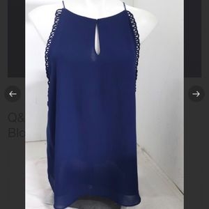 Q&A Sydni Loop detail top